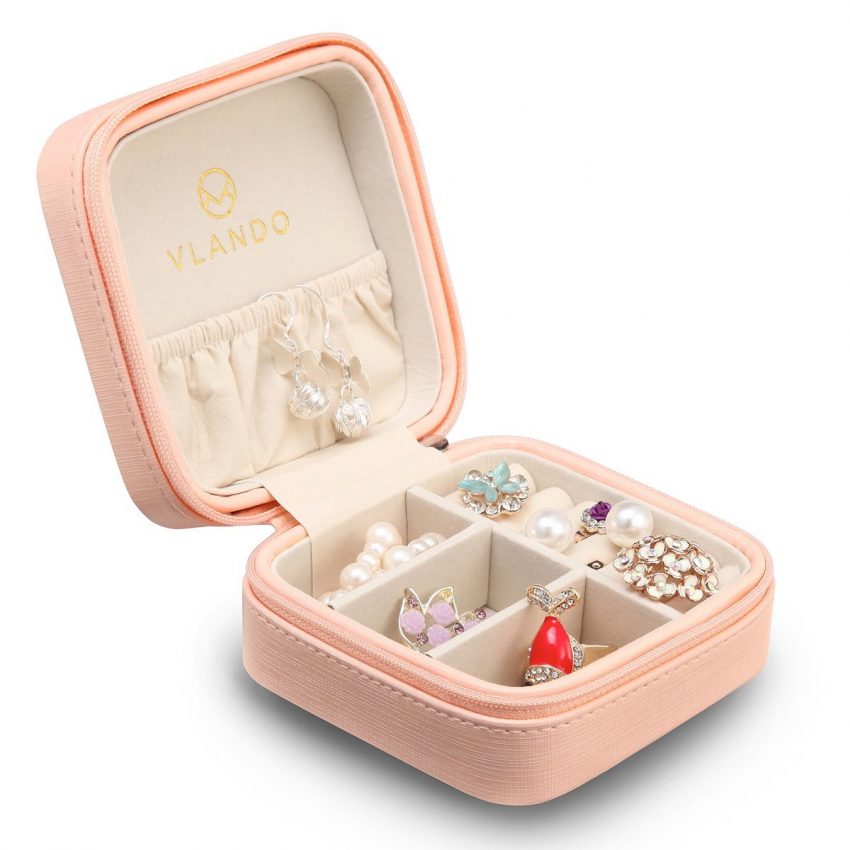 25 Travel Accessories for Women - Vlando Jewelry Box Holder